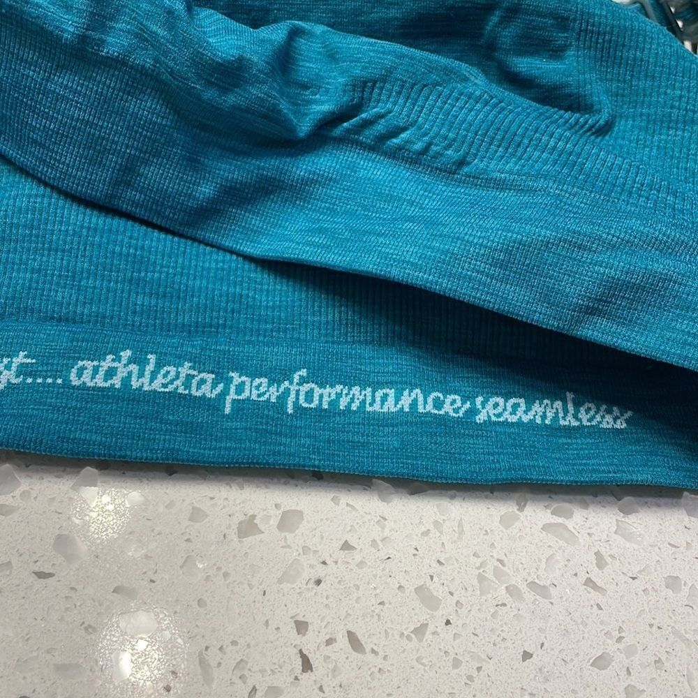ATHLETA woman’s seamless aqua sports bra - Picture 7 of 7